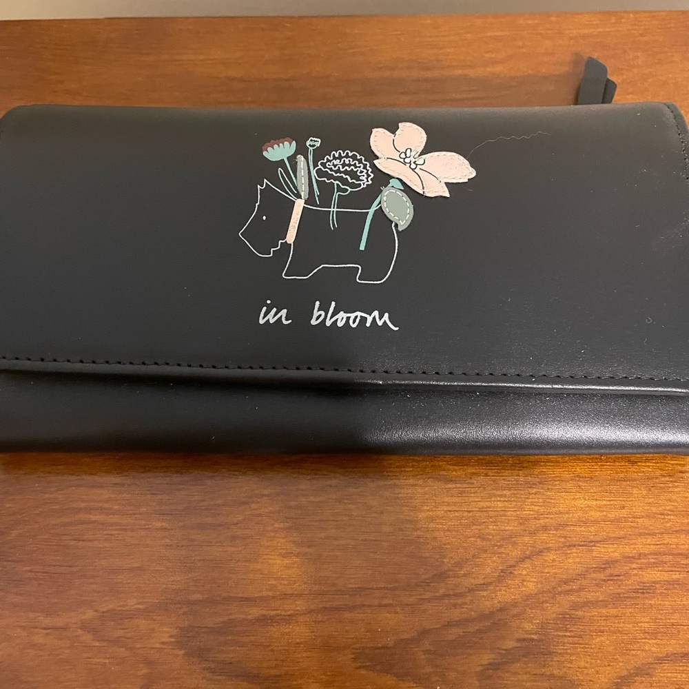 Radley London In Bloom Black Wallet NWT